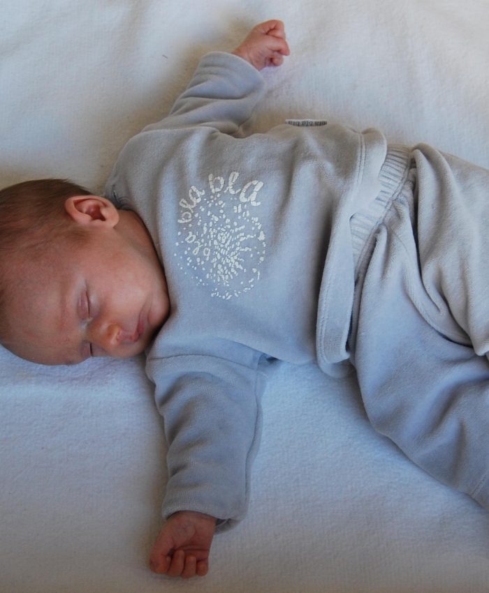 Le sommeil autonome du bébé : comprendre l’endormissement avant 1 an